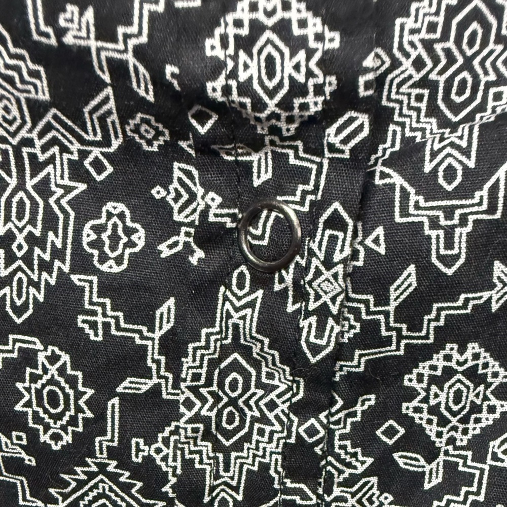 Roper Black and White Sleeveless Printed Tank - Picture 3 of 5